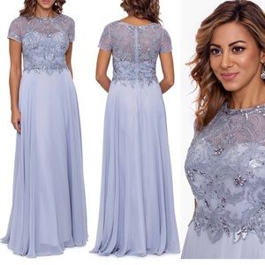 XSCAPE Women's Embellished Short Sleeve Chiffon Gown in Silver Size 12